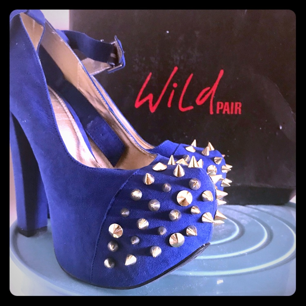 Studded Wild Pair Blue Emory Platform Shoes!